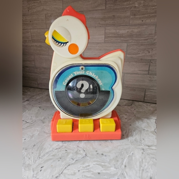 Vintage 1977 TOMY 'Count Your  Chickens' Toy - Picture 1 of 5